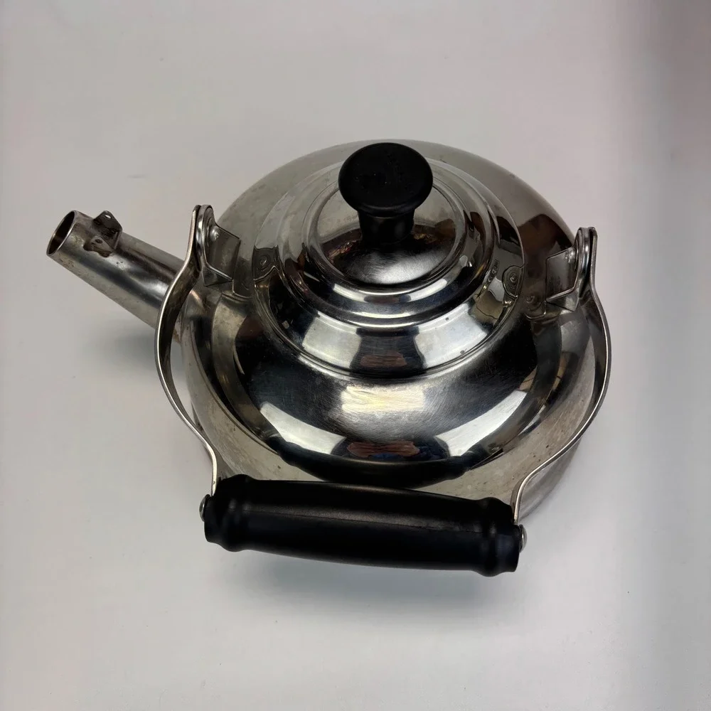 Le Creuset Tea Kettle 1.7qt Silver Stainless Steel Stovetop *NO WHISTLE*